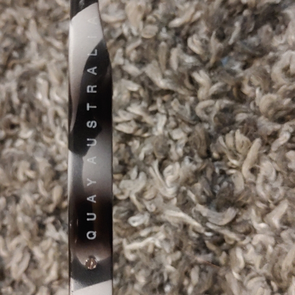 Quay Australia Flight Risk Sunglasses - Picture 7 of 8